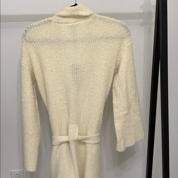 BCBG oversized cardigan - Picture 5 of 5